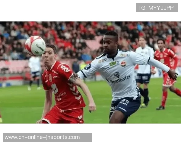 荷甲泽沃勒与格罗宁根比赛因天气原因腰斩球迷期待重赛时刻